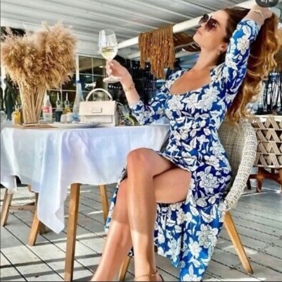 BEAUTIFUL SATIN PRINTED MIDI DRESS - Picture 2 of 9